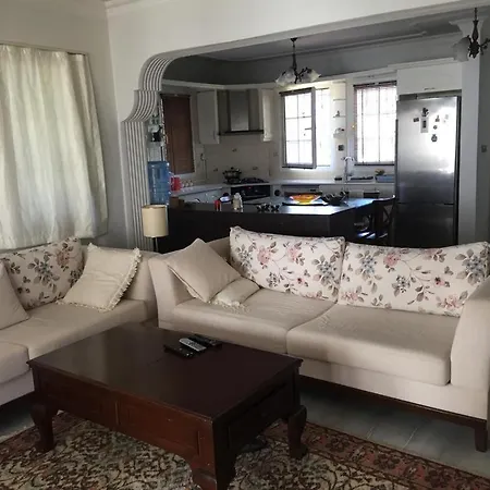 Private Room In Triplex Villa منزل للإقامة فتحية