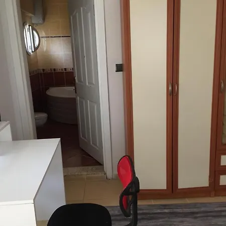 Private Room In Triplex Villa فتحية